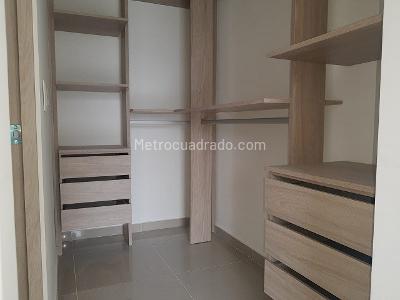 Apartamento de 3 alcobas en venta en Varsovia I, Ibagué, 100 m² · foto 16 de 17