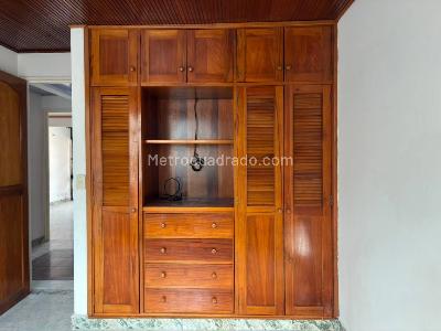 Casa de 5 alcobas en venta en Parrales, Ibagué, 180 m² · foto 6 de 20