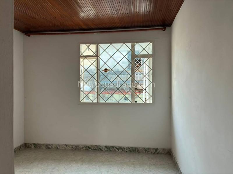 Casa en Venta, Los Parrales, Ibagué – další