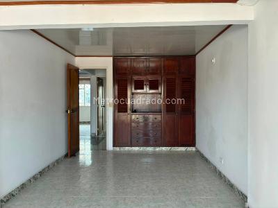 Casa de 5 alcobas en venta en Parrales, Ibagué, 180 m² · foto 8 de 20