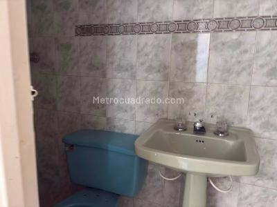 Casa de 5 alcobas en venta en Parrales, Ibagué, 180 m² · foto 16 de 20
