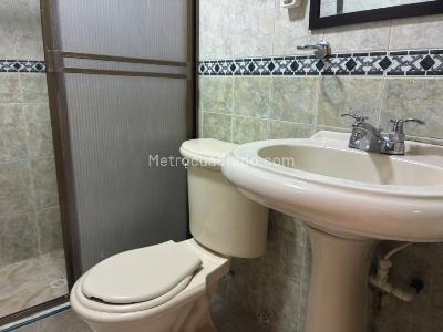 Casa de 5 alcobas en venta en Parrales, Ibagué, 180 m² · foto 17 de 20