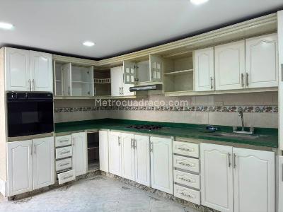 Casa de 5 alcobas en venta en Parrales, Ibagué, 180 m² · foto 20 de 20