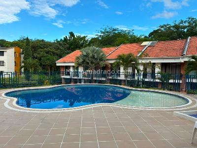 Apartamento de 3 alcobas en venta en El Vergel, Ibagué, 86 m² · foto 2 de 16