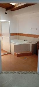 Casa de 5 alcobas en arriendo en Centro, Ibagué, 280 m² · foto 11 de 20