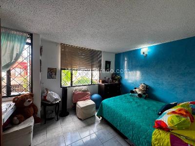 Casa de 4 alcobas en venta en Valparaiso, Ibagué, 250 m² · foto 9 de 19