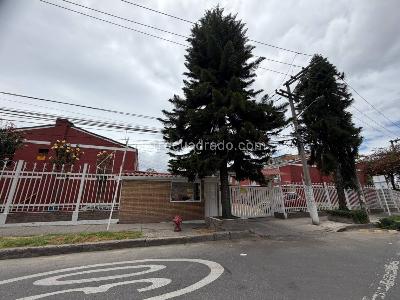 Casa en Venta, Urbanizacion Castilla Real, Bogotá D.C.