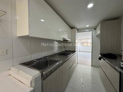 Apartamento en venta en Santa Barbara Central, Bogotá · foto 7 de 20