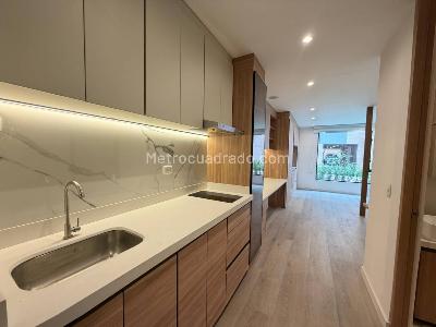 Apartaestudio en arriendo en Los Monjes, Bogotá, 27 m² · foto 8 de 20
