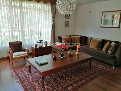 Casa en venta en Santa Barbara Central, Bogotá · foto 3 de 8