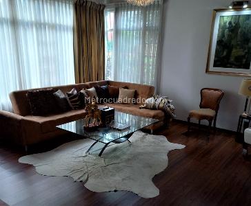 Casa en venta en Santa Barbara Central, Bogotá · foto 2 de 12