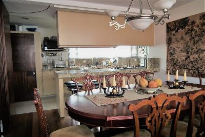 Apartamento de 3 alcobas en venta en Santa Barbara, Bogotá, 154 m² · foto 6 de 13