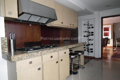 Apartamento de 3 alcobas en venta en Santa Barbara, Bogotá, 154 m² · foto 8 de 13