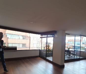 Apartamento en venta en Las Rosales, Bogotá · foto 2 de 19