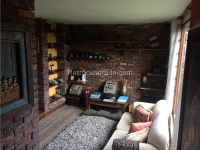 Casa de 1 alcoba en venta en Chía, 380 m² · foto 2 de 12