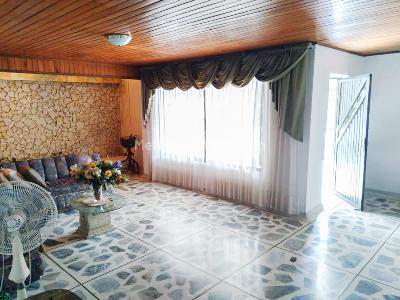 Casa de 4 alcobas en venta en Los Alpes, Barranquilla, 371 m² · foto 4 de 8