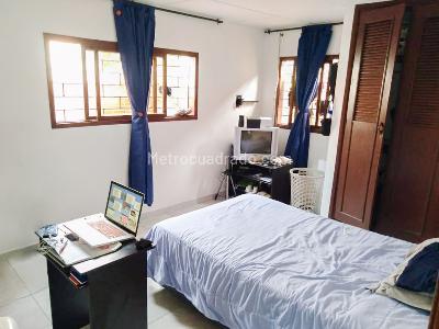 Casa de 4 alcobas en venta en Los Alpes, Barranquilla, 371 m² · foto 6 de 8