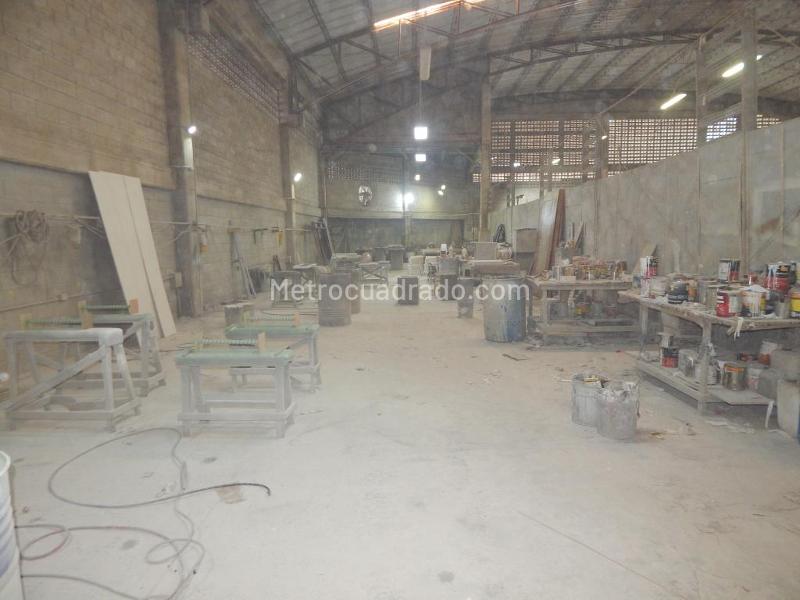 Bodega en Arriendo, Via 40, Barranquilla - Más