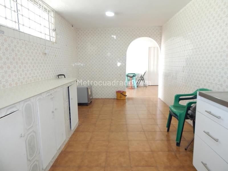 Casa en Arriendo, El Poblado, Barranquilla - Więcej