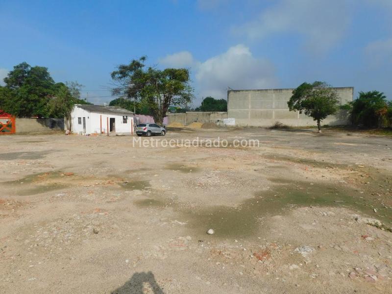 Lote en Venta, Las Granjas, Barranquilla - Más