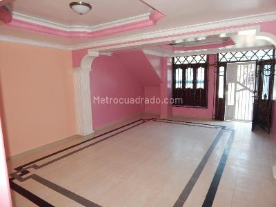 Casa de 5 alcobas en venta en El Limoncito, Barranquilla, 258 m² · foto 3 de 20