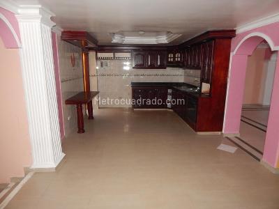 Casa de 5 alcobas en venta en El Limoncito, Barranquilla, 258 m² · foto 4 de 20