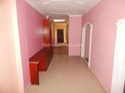 Casa de 5 alcobas en venta en El Limoncito, Barranquilla, 258 m² · foto 8 de 20