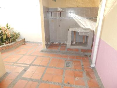 Casa de 5 alcobas en venta en El Limoncito, Barranquilla, 258 m² · foto 17 de 20