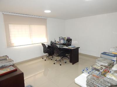 Casa de 5 alcobas en venta en El Poblado, Barranquilla, 422 m² · foto 17 de 20