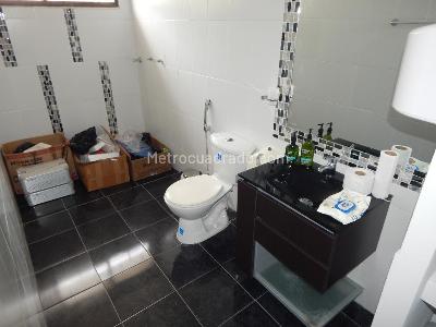 Casa de 5 alcobas en venta en El Poblado, Barranquilla, 422 m² · foto 19 de 20