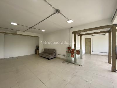 Casa de 4 alcobas en venta en Barranquilla, 386 m² · foto 2 de 20