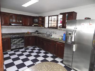 Casa de 5 alcobas en venta en Barranquilla, 417 m² · foto 9 de 20