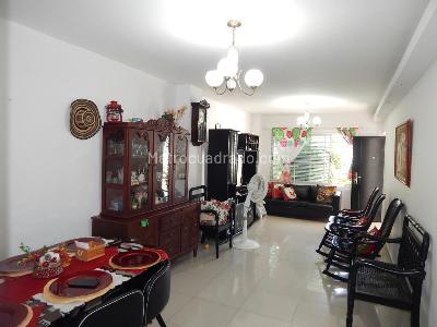 Casa de 5 alcobas en venta en La Floresta, Barranquilla, 190 m² · foto 4 de 20