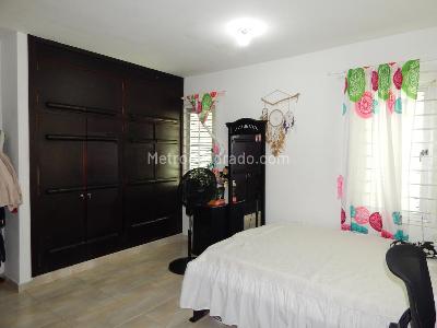 Casa de 5 alcobas en venta en La Floresta, Barranquilla, 190 m² · foto 9 de 20