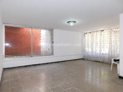 Casa en venta en El Poblado, Barranquilla · foto 2 de 17