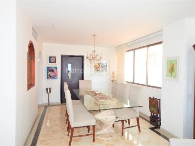 Apartamento de 3 alcobas en venta en Altos De Riomar, Barranquilla, 227 m² · foto 5 de 20