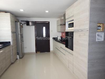 Apartamento de 3 alcobas en venta en Altos De Riomar, Barranquilla, 227 m² · foto 9 de 20