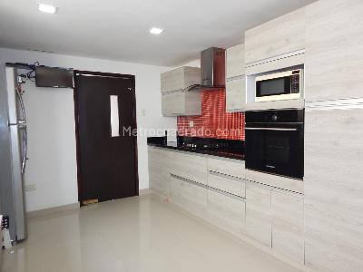 Apartamento de 3 alcobas en venta en Altos De Riomar, Barranquilla, 227 m² · foto 10 de 20