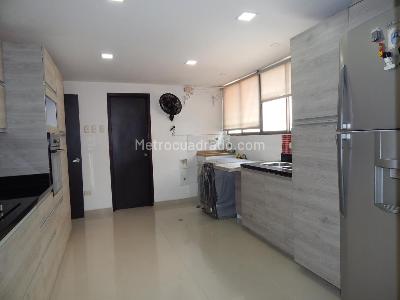 Apartamento de 3 alcobas en venta en Altos De Riomar, Barranquilla, 227 m² · foto 11 de 20