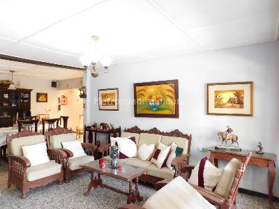 Casa de 3 alcobas en venta en Barranquilla, 328 m² · foto 2 de 20