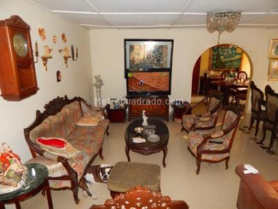 Casa de 5 alcobas en venta en La Campiña, Barranquilla, 289 m² · foto 2 de 19