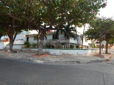 Casa de 5 alcobas en venta en La Campiña, Barranquilla, 289 m² · foto 17 de 19