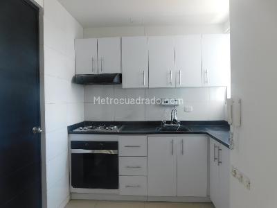 Apartamento de 2 alcobas en venta en Altos De Riomar, Barranquilla, 80 m² · foto 4 de 16