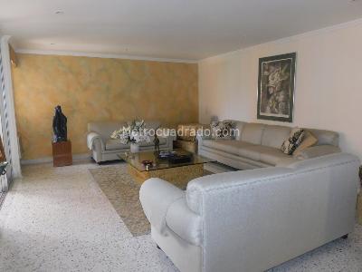 Apartamento de 3 alcobas en venta en Alto Prado, Barranquilla, 254 m² · foto 2 de 17