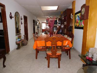 Casa de 3 alcobas en venta en San Jose, Barranquilla, 236 m² · foto 4 de 17