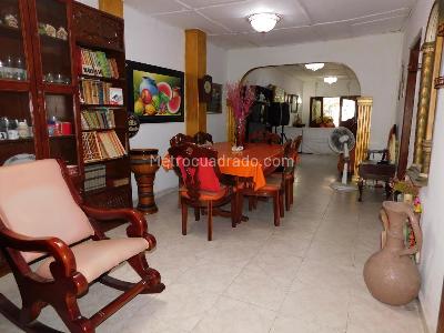 Casa de 3 alcobas en venta en San Jose, Barranquilla, 236 m² · foto 5 de 17