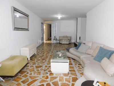 Casa de 5 alcobas en venta en Boston, Barranquilla, 412 m² · foto 2 de 20