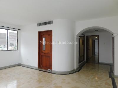 Apartamento de 2 alcobas en venta en Altos De Riomar, Barranquilla, 95 m² · foto 2 de 20