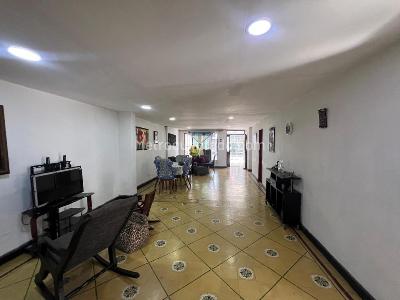 Casa de 5 alcobas en arriendo en Boston, Barranquilla, 256 m² · foto 2 de 20