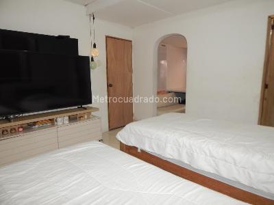 Casa de 5 alcobas en venta en Abajo, Barranquilla, 248 m² · foto 11 de 17
